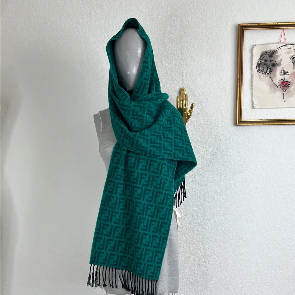 VTG Fendi Green Fringe Black Logo Scarf Wrap - Picture 2 of 8
